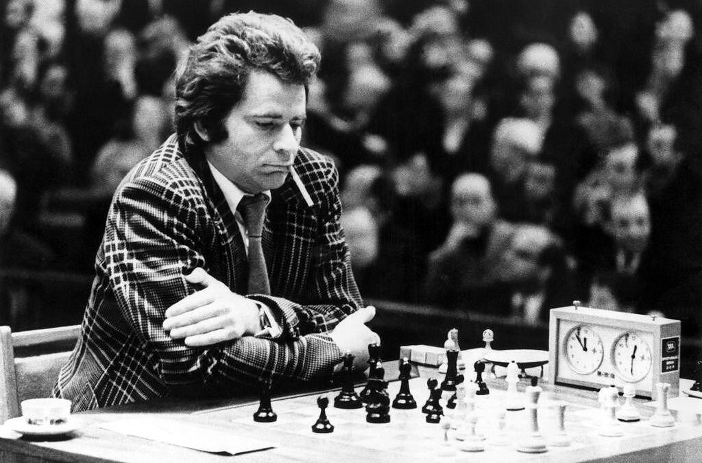 Elizabeth Harmon EXISTIU e seu nome era BOBBY FISCHER