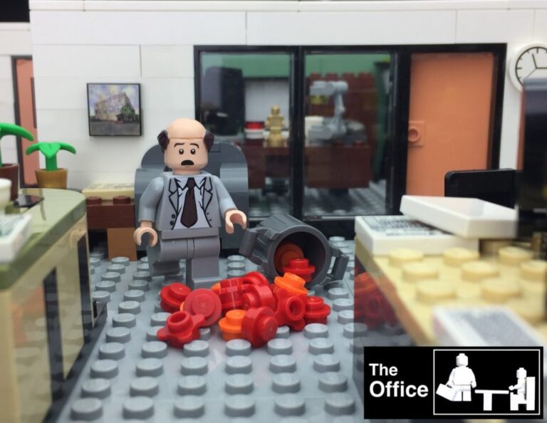 LEGO-Ideas-The-Office-5